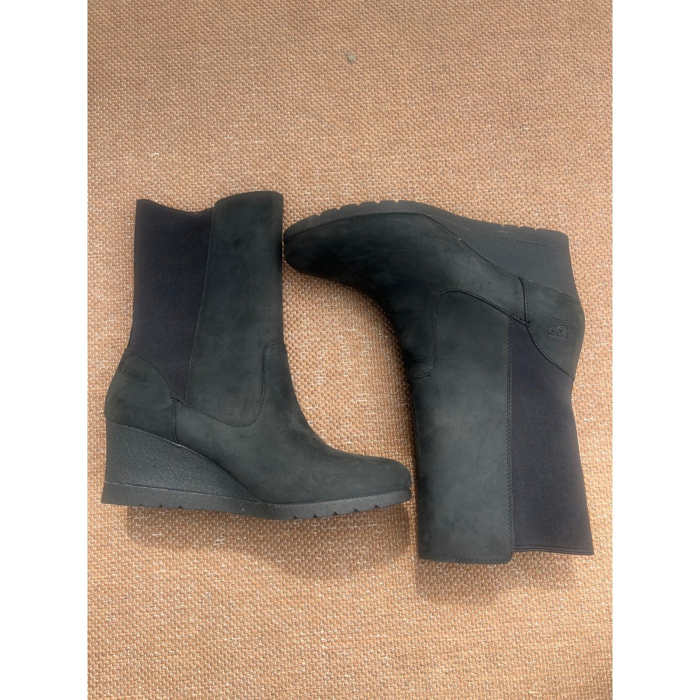 UGG wedges woman's 9.5 Waterproof Suede Wedge Heel Ankle Boots Black Leather NWT